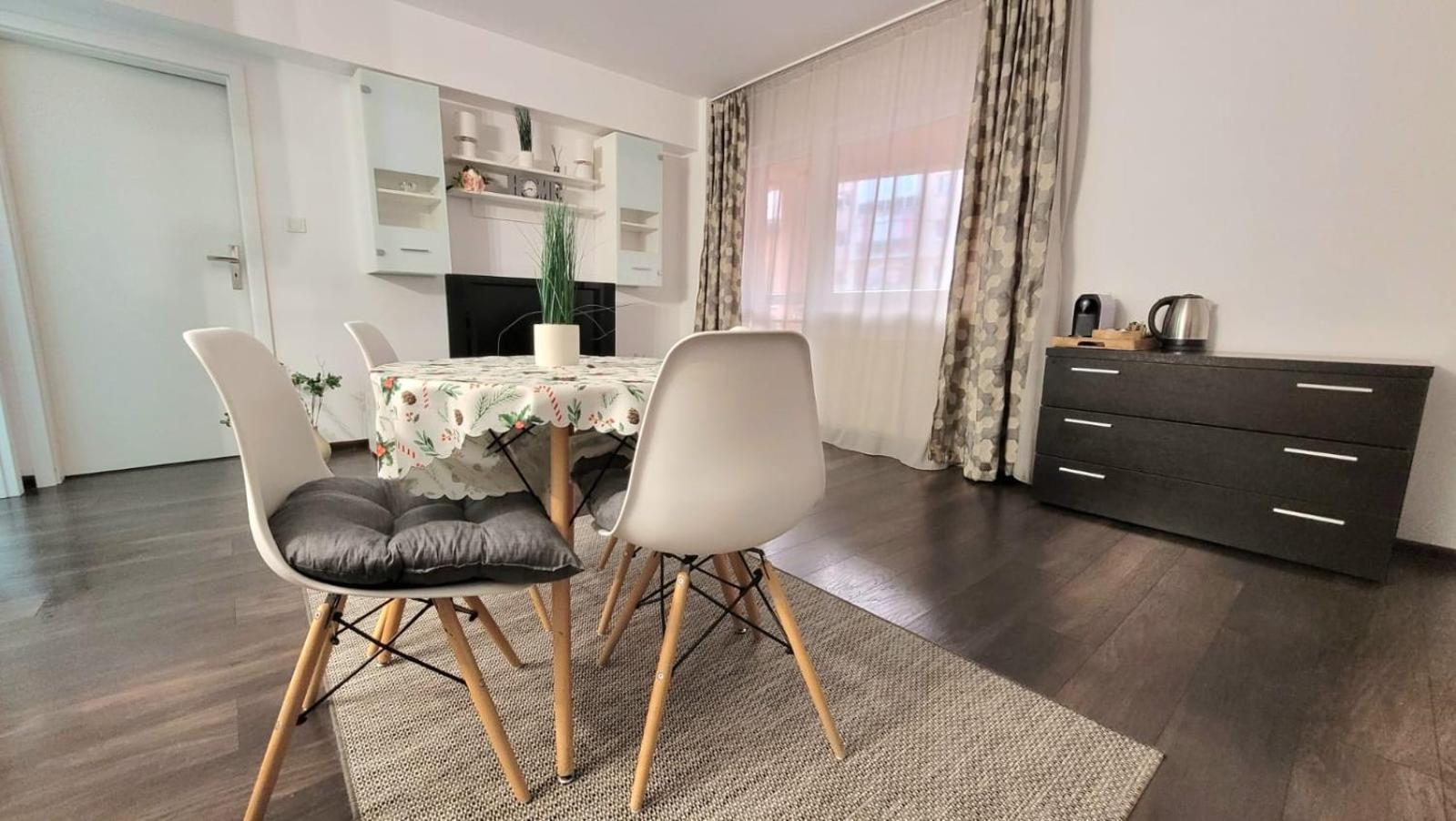 Studio Fortuna Park Sfantu Gheorghe  Ngoại thất bức ảnh